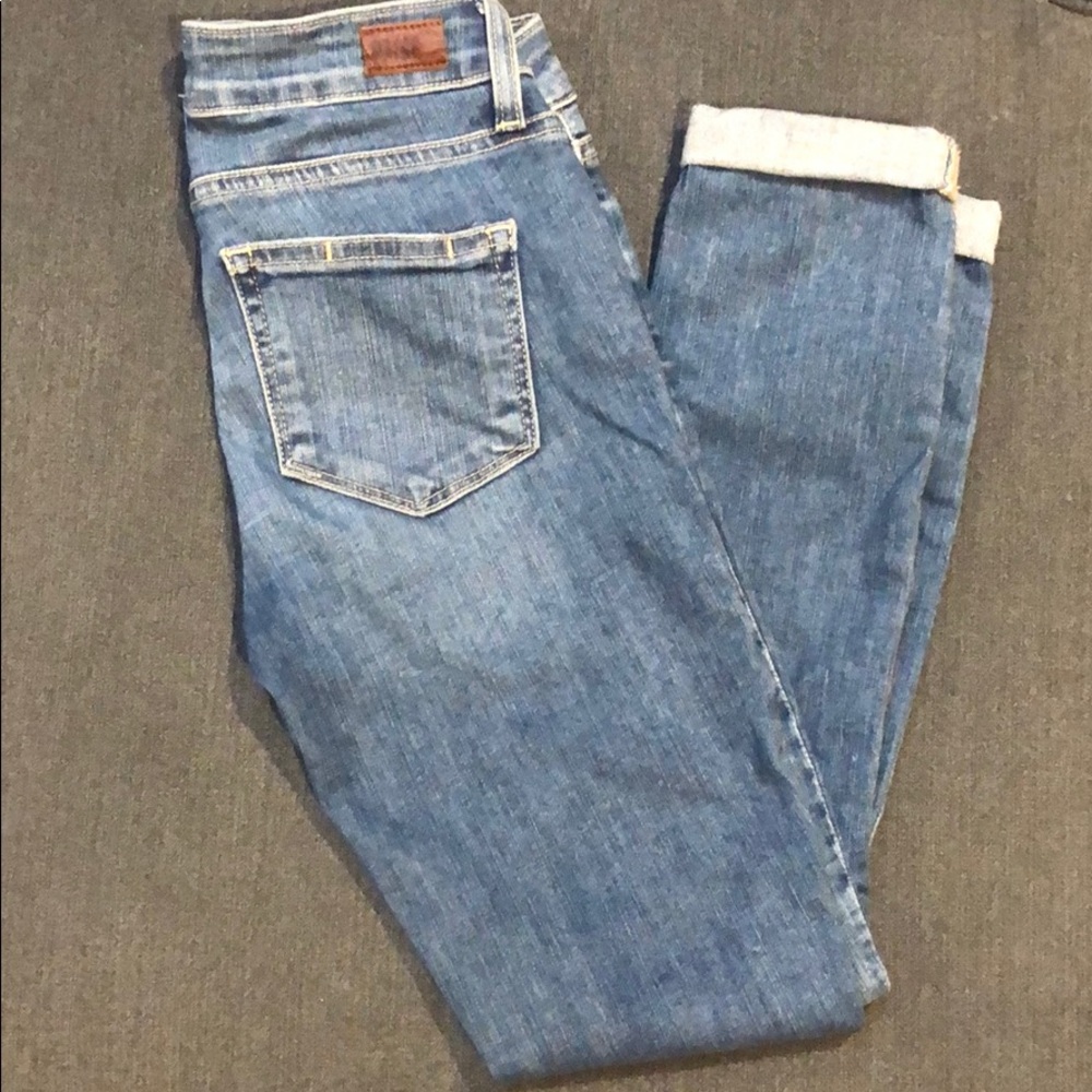 Paige Verdugo ankle jeans.